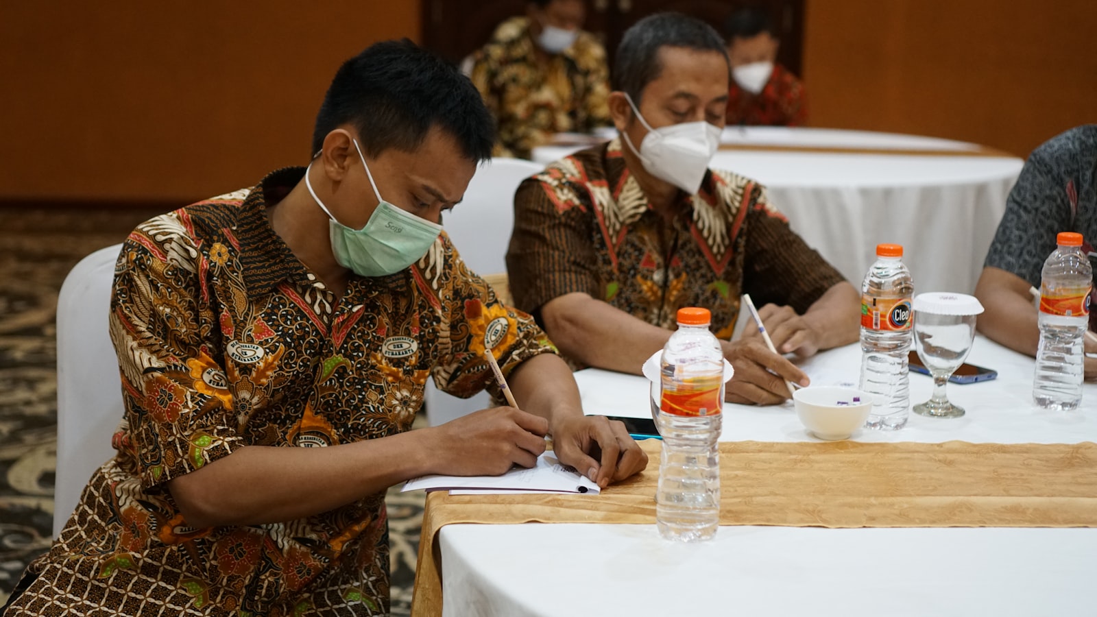 Jasa Notulen Meeting AI 2026: Ide Freelance Karier Baru untuk Tim Remote yang Serba Cepat
