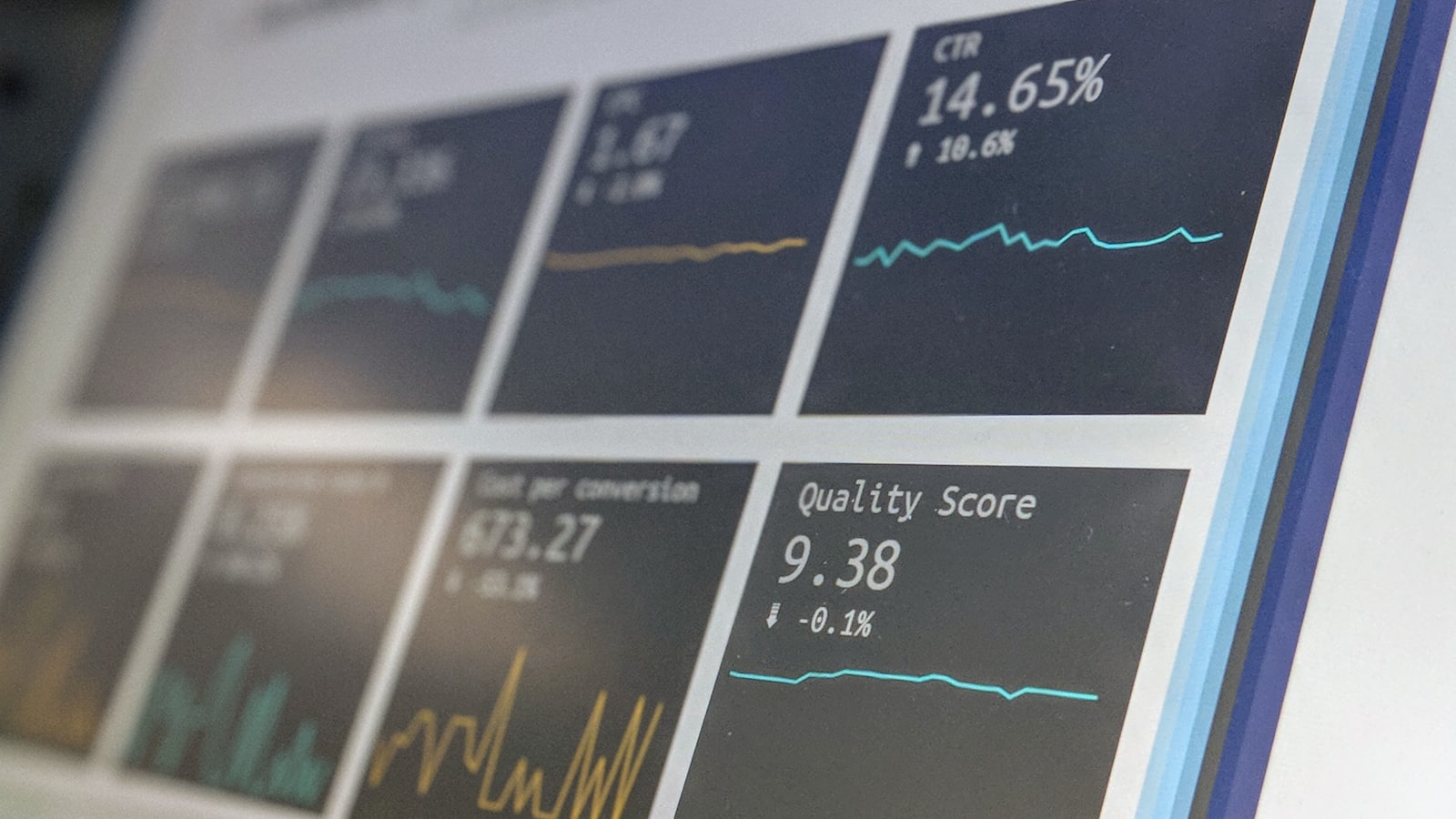 AI Quality Analyst 2026: Karier Remote Baru untuk Anak Muda yang Teliti dan Suka Analisis